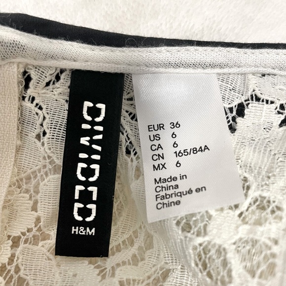 H&M Lace Peplum Top - Picture 3 of 4